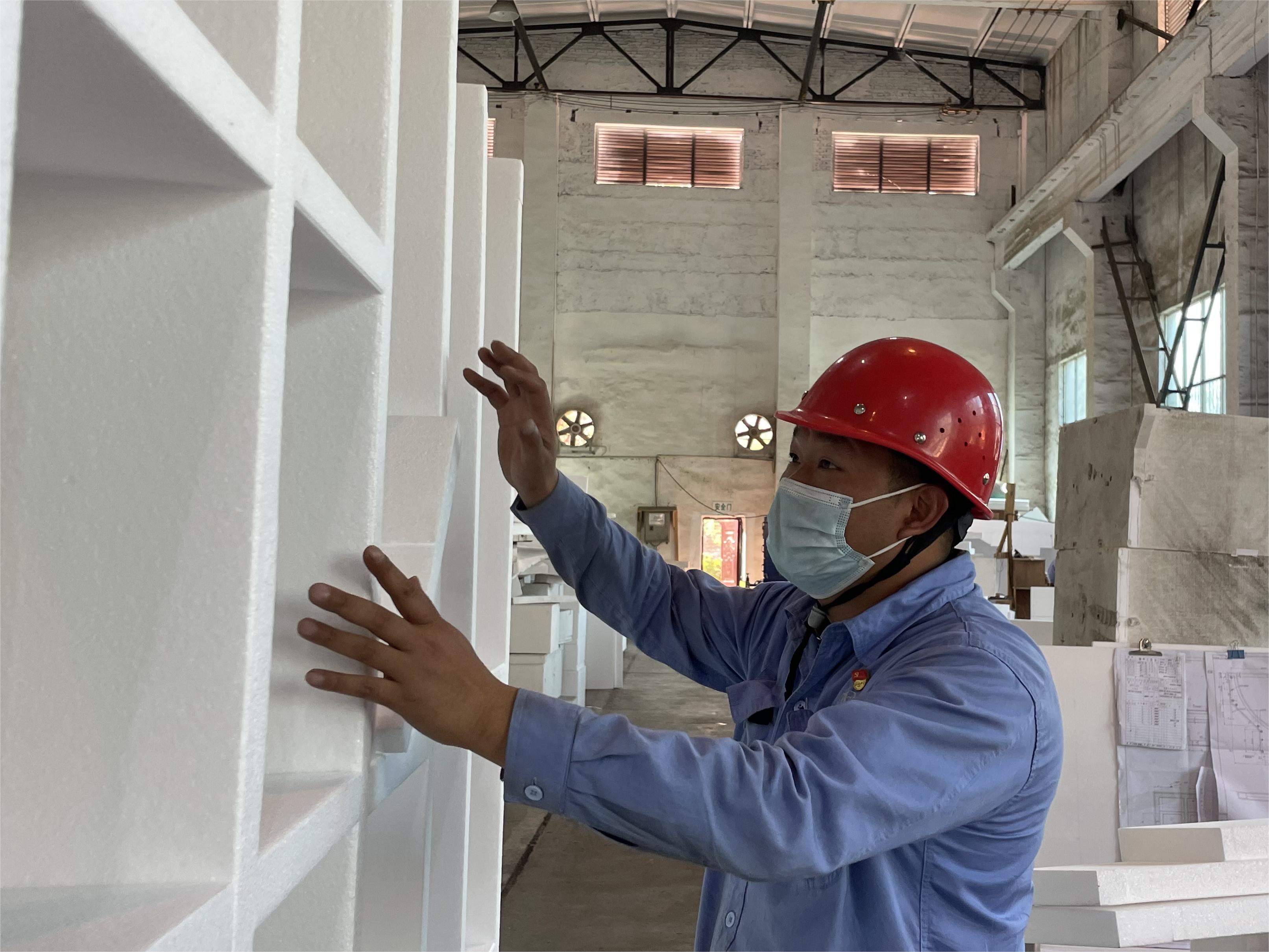 【身边模范】雷建伟：扎根一线深耕作，，，，，力行匠人“模”出彩